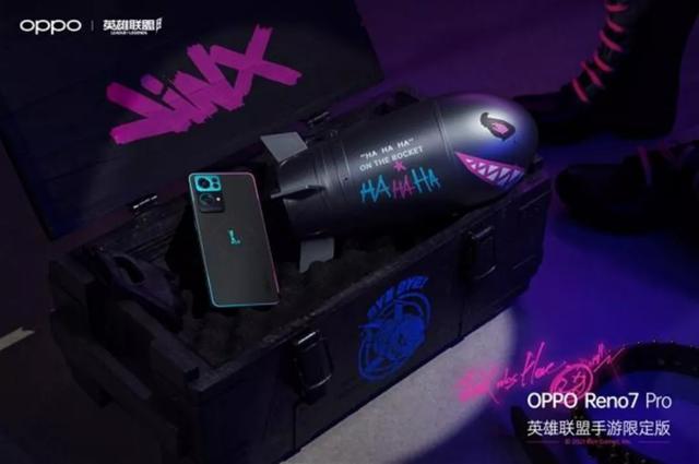 早报：苹果iPhone首次遭遇短暂停产；B站一周内将上线“小黄车”