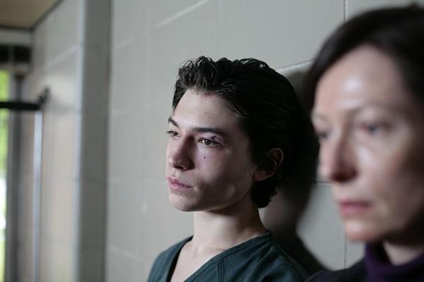 《凯文怎么了》一个好好的孩子为什么残忍的杀害了同学