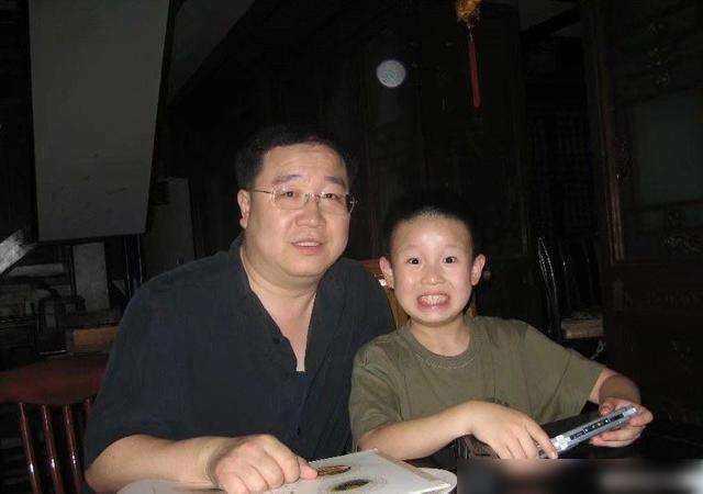 刘荣的父亲图片
