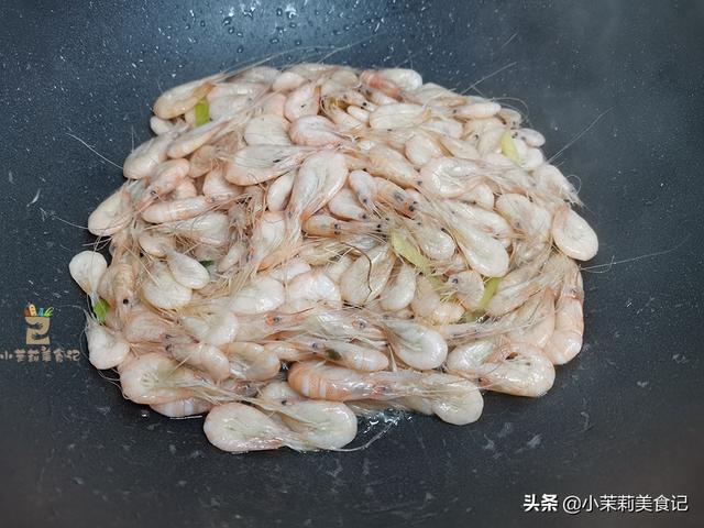 立夏后，阳气易损耗，建议多吃“3红3白1黑”，升阳驱寒轻松度夏