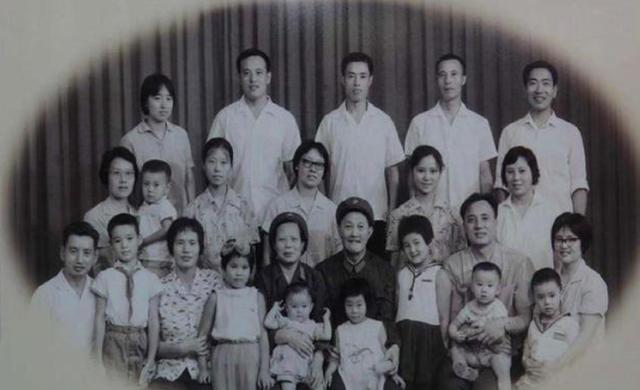 51年一女同志赴山西寻找失联12年长女：我是张文，我丈夫是洪学智