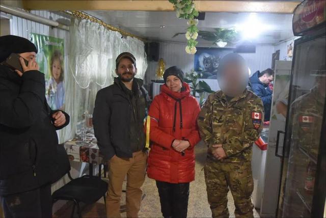 自拍视频暴露坐标，俄军锁定加拿大王牌狙击手，导弹轰炸随时来袭