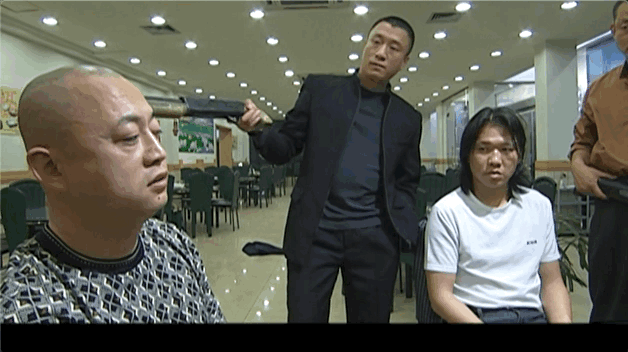 接烂剧、装少女、敷衍观众，这些曾经的好演员，也为“钱”折腰了