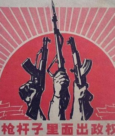 1973年毛泽东让许世友多读书，许世友命下属编写“特供版”红楼梦