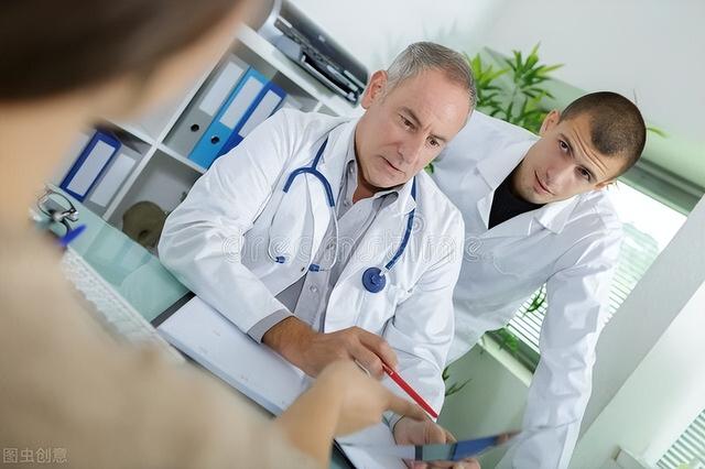 唇色是身体健康的晴雨表？带你揭秘男人这5种唇色与健康的关系