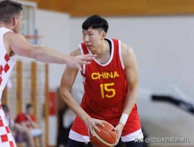 男籃兩連敗喬帥很頭疼！張鎮麟場均21分&周琦13+10！六後衛18中1 - 天天要聞