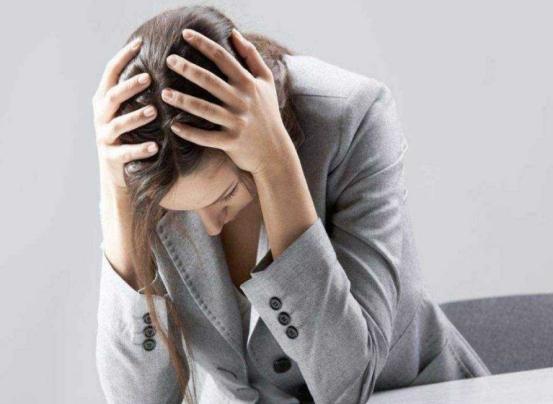 维生素也伤肝？别把这4种维生素当保健品吃，本文告诉你实情