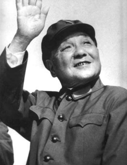 邓小平访问美国时巧施奇谋，对越反击战后，让北方百万苏军不敢动