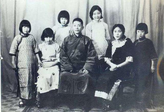 她是日本人却远嫁到中国，从不让孩子学日语，生下子女个个是人杰
