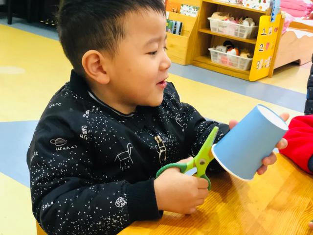 【校园动态】拾贰月Shi  |小一班——“童趣风车里”创客课程故事