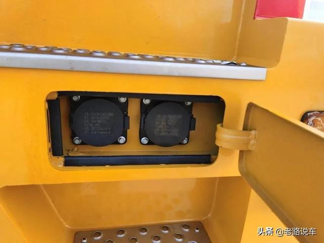 宇通电动矿用自卸车