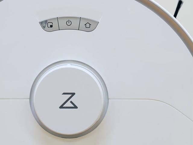 自清洁扫拖机器人横评：美的W11与石头G10清洁大作战