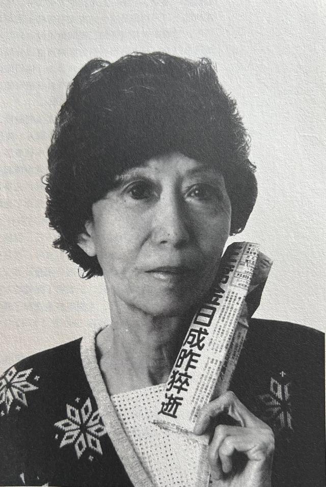 35岁的张爱玲去美国流浪，晚年生活凄苦不已，死后一周才被发现