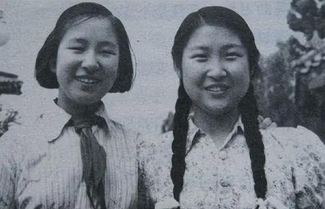 1950年毛主席身边有4个子女？李敏大笑：因为江青妈妈老想挤进来