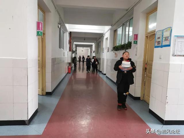 终于等到你！直击涪陵各大学校开学报名第一现场