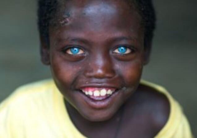 世界上最美的蓝色的眼睛,来自世界不同角落的