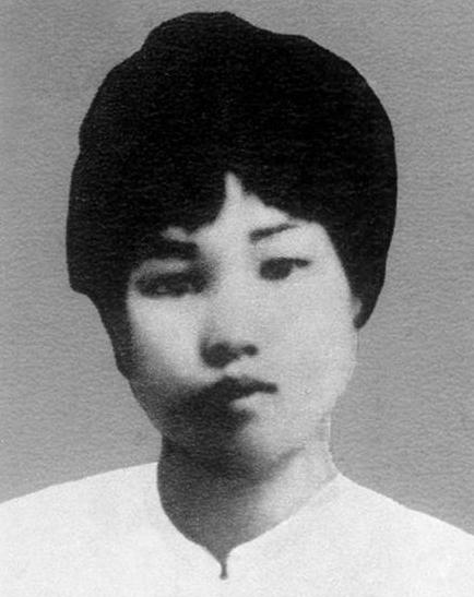 1930年，三子毛岸龙秘密入读大同幼儿园，留下此生唯一的两张照片