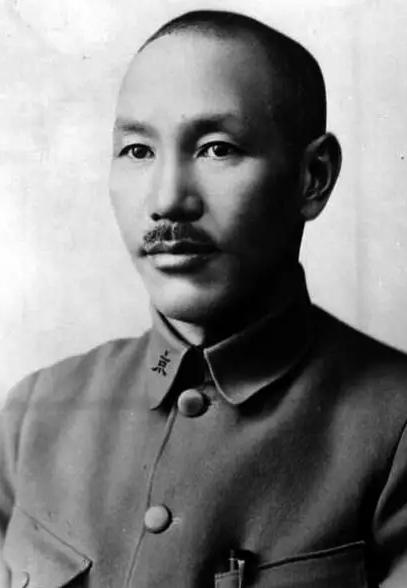 2001年张学良病逝，为何选择将巨额遗产捐给美国？