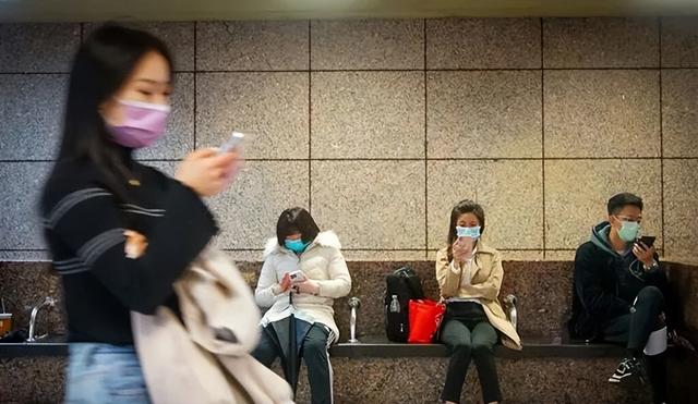 疫情延烧，民进党支持度重挫！台当局：未来确诊人数或破百万……