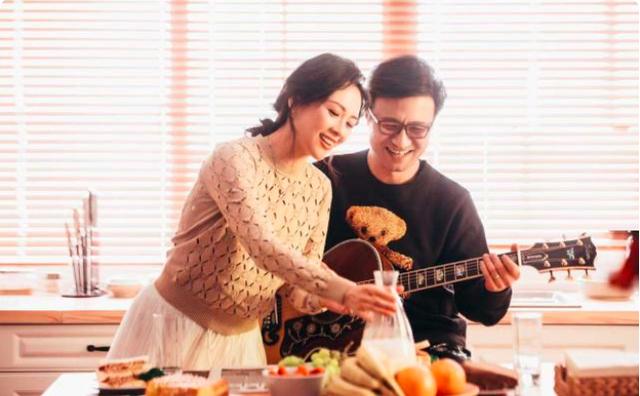 演员章子怡：被父母强烈反对嫁给三婚汪峰，如今这场博弈赌赢了