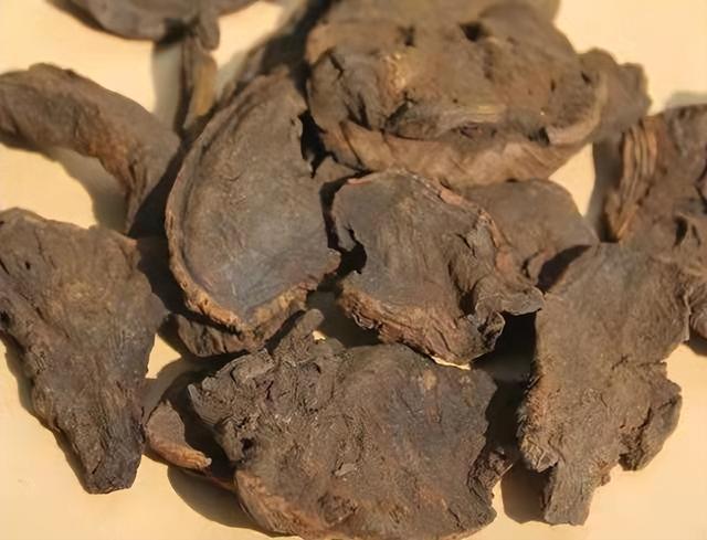 抗炎、降酶、抗纤维化，3种治疗脂肪肝的中成药，来看您了解吗？