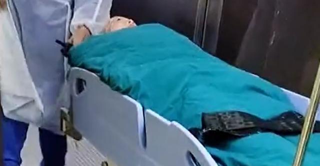 乔燕：因汽车自燃被烧伤，全脸毁容双手截肢，928天后涅槃重生