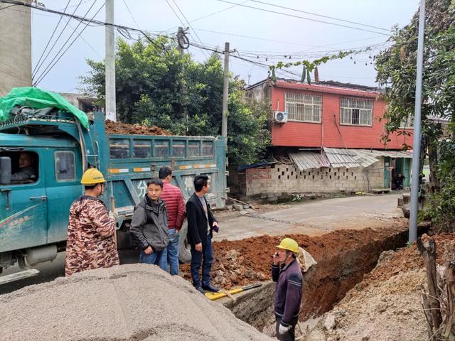 一周筹款150万 拉堡这个村要干什么 新闻时间