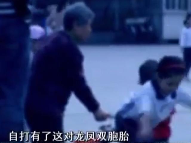 2002年，广东50岁夫妇生下龙凤胎，10年后两人跳楼自杀，为何？