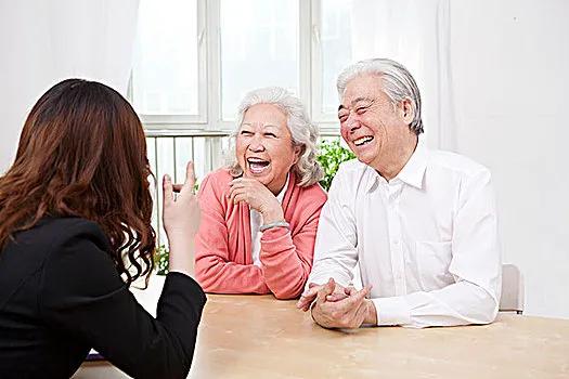 100岁老人直言：不合群才是晚年长寿最大的秘诀