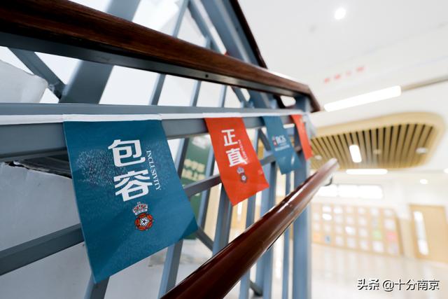 有没有行走学校(行走的学校)(图38)