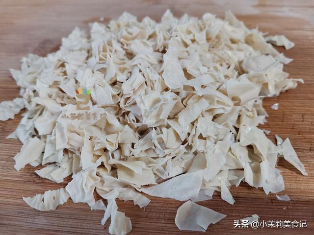 春天小葱是个宝，维C是苹果3倍，趁应季多吃几次，好处很多人不懂