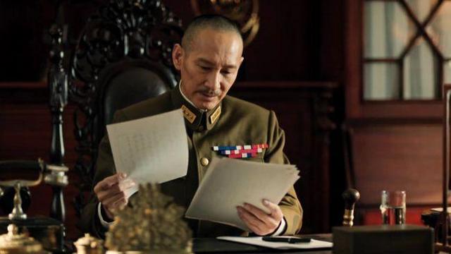 尼克松访华时，问怎么称呼蒋介石？毛主席7字回答让其哈哈大笑