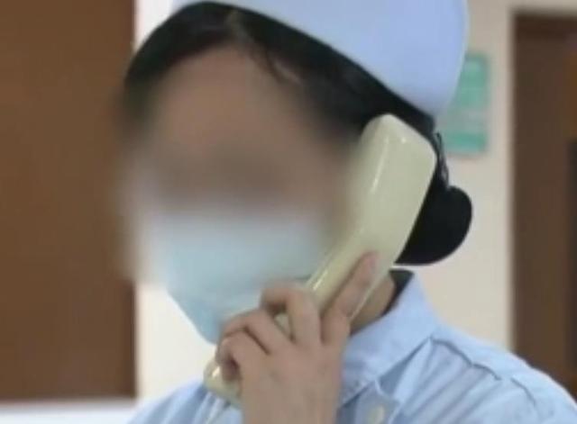 丈夫去世5年，妻子不知情却照样取养老金，警方调查发现其中原委