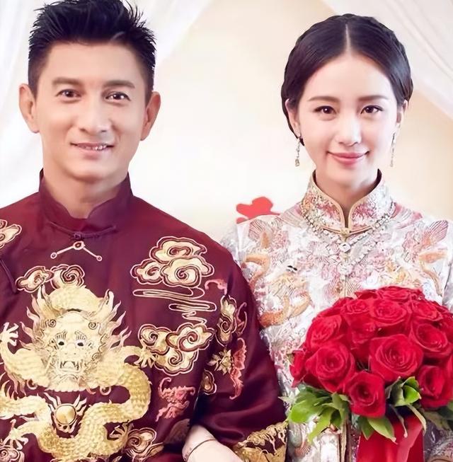 "不老男神"都假的，满脸皱纹、发黄出油，生图揭露"人间真实"
