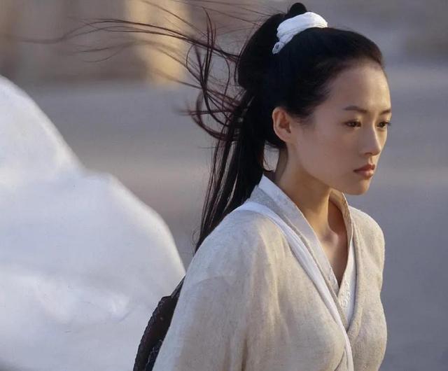 接烂剧、装少女、敷衍观众，这些曾经的好演员，也为“钱”折腰了