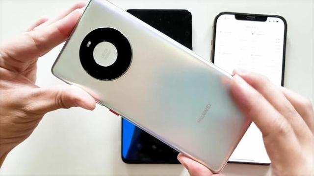 用惯了华为手机，突然换成iPhone13是什么感觉？