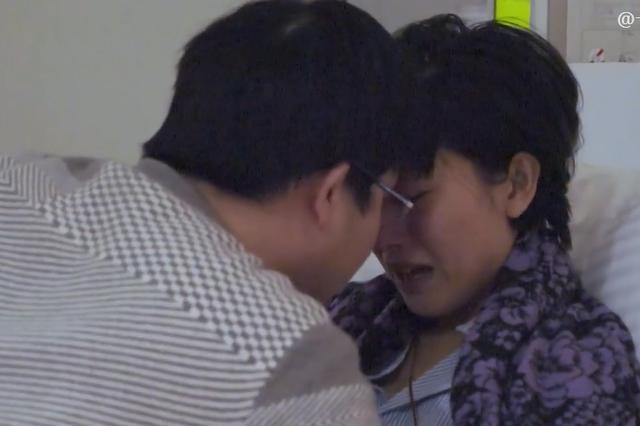 女博士查出癌症，丈夫劝她引产，她却说：孩子在动，我感觉到了