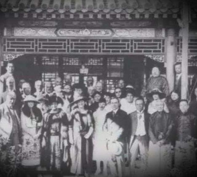 中国首个口罩的发明者是谁？曾获得诺贝尔奖提名，拯救了无数人
