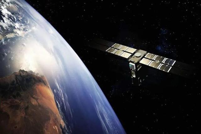 中美卫星对焦俄乌战区：中国黑白照，美国彩色照，又技逊一筹？