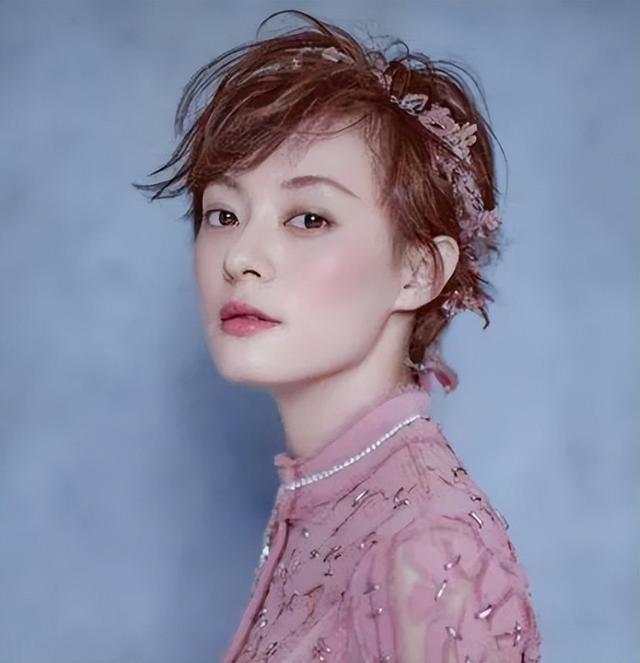 上海疫情下的明星：孙俪蔡少芬互帮互助，郭敬明独自排队做核酸