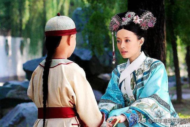 有关弘历的身世史书有载,乾隆弘历的生母是钮钴禄熹妃,而