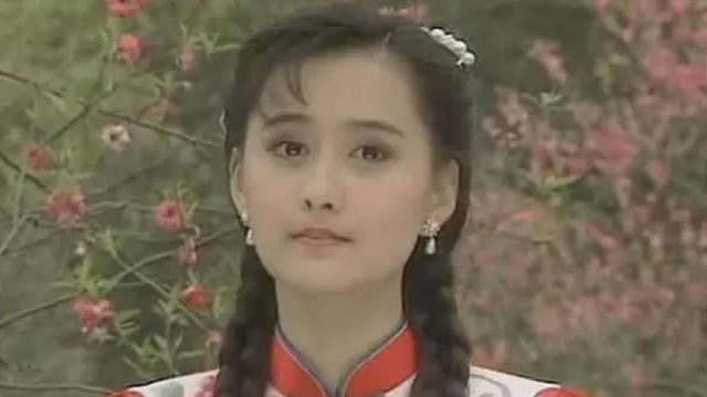 娱乐圈4位 皮像 美人 年轻时美得惊艳 就是老得太快 新闻时间