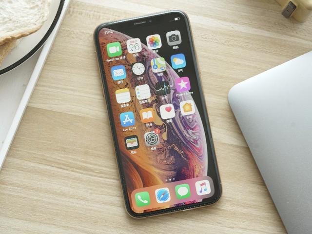 用了四年iPhone XS，如今换成2000元的安卓手机，没想到差距这么大