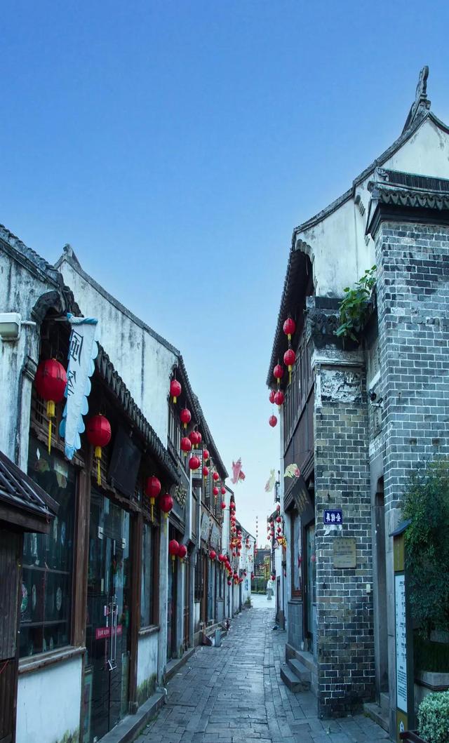 愿你心中山河壮阔，始终相信人间值得