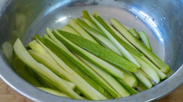 过年吃腻了大鱼大肉，推荐10道“刮油菜”，5分钟上桌，清爽解腻