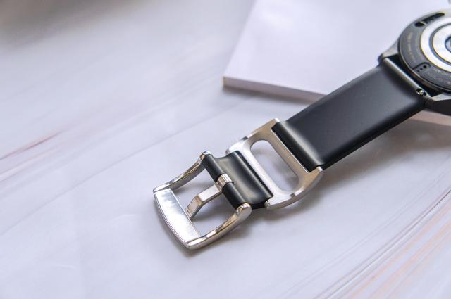 给自己请个健康管家！华硕VivoWatch SP智能手表