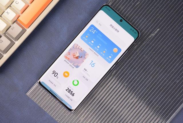 售价相差不大，OPPO Reno6Pro+和小米12X，谁更值得？