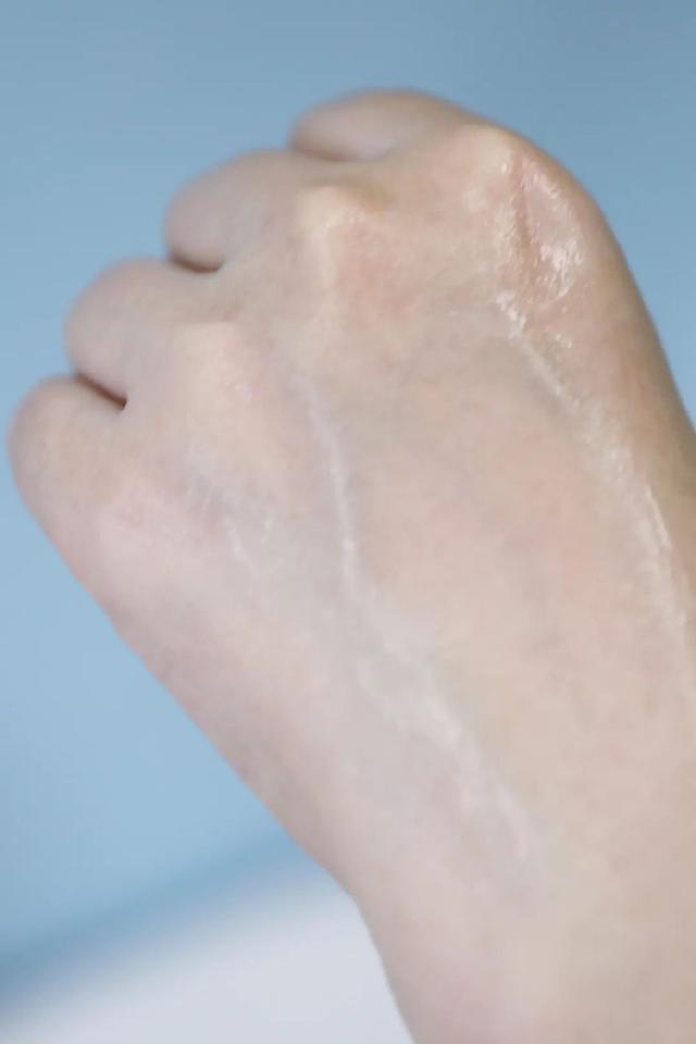宝宝小熊身体乳