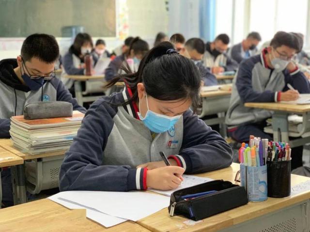 高中生也要“双减”了，江西发布通知，禁止组织高中生违规补课