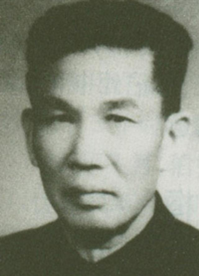 毛岸英：帅妈妈，过几天我就要去朝鲜了！她：那可不行，你不能去